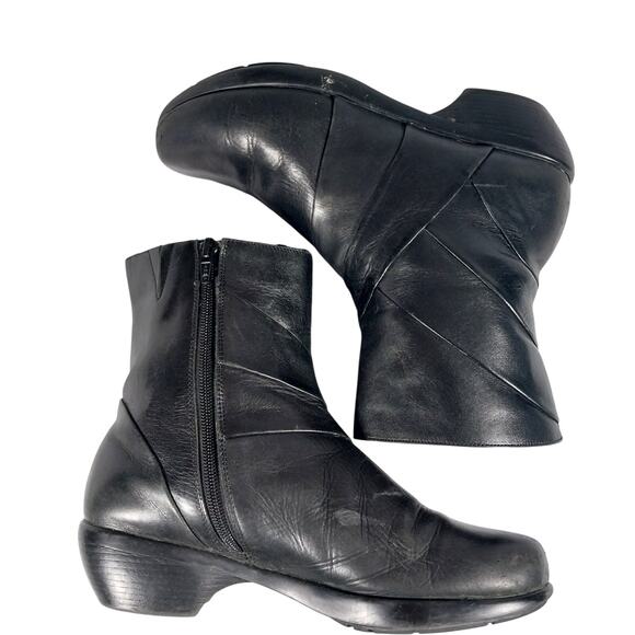 UC 24/7! BLACK GENUINE LEATHER RUNBER FLEXY SOLE ZIPPER ANKLE BOOTS! SZ 9M - Picture 7 of 10